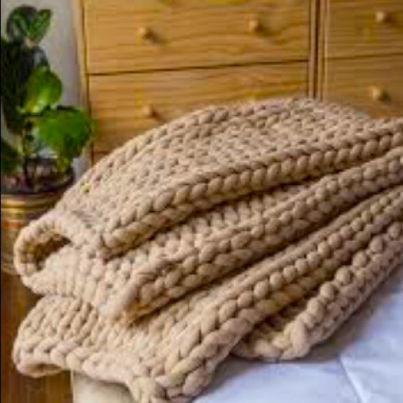 Chunky knit blanket - Picture 1 of 1